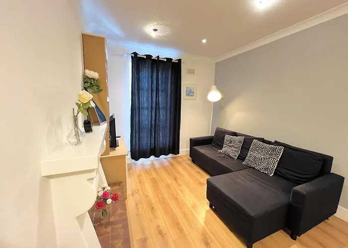 One Bedroom In Centre